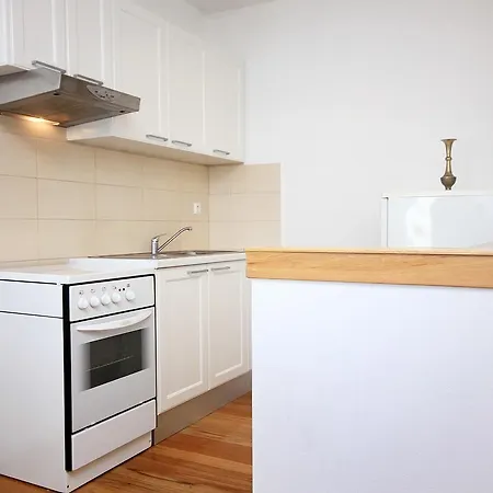 Apartament Prizba 10063a *